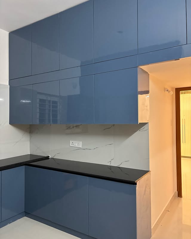 Blue Gloss L-Shaped Kitchen